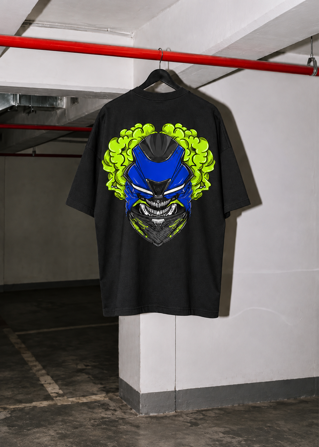oversized T-shirt